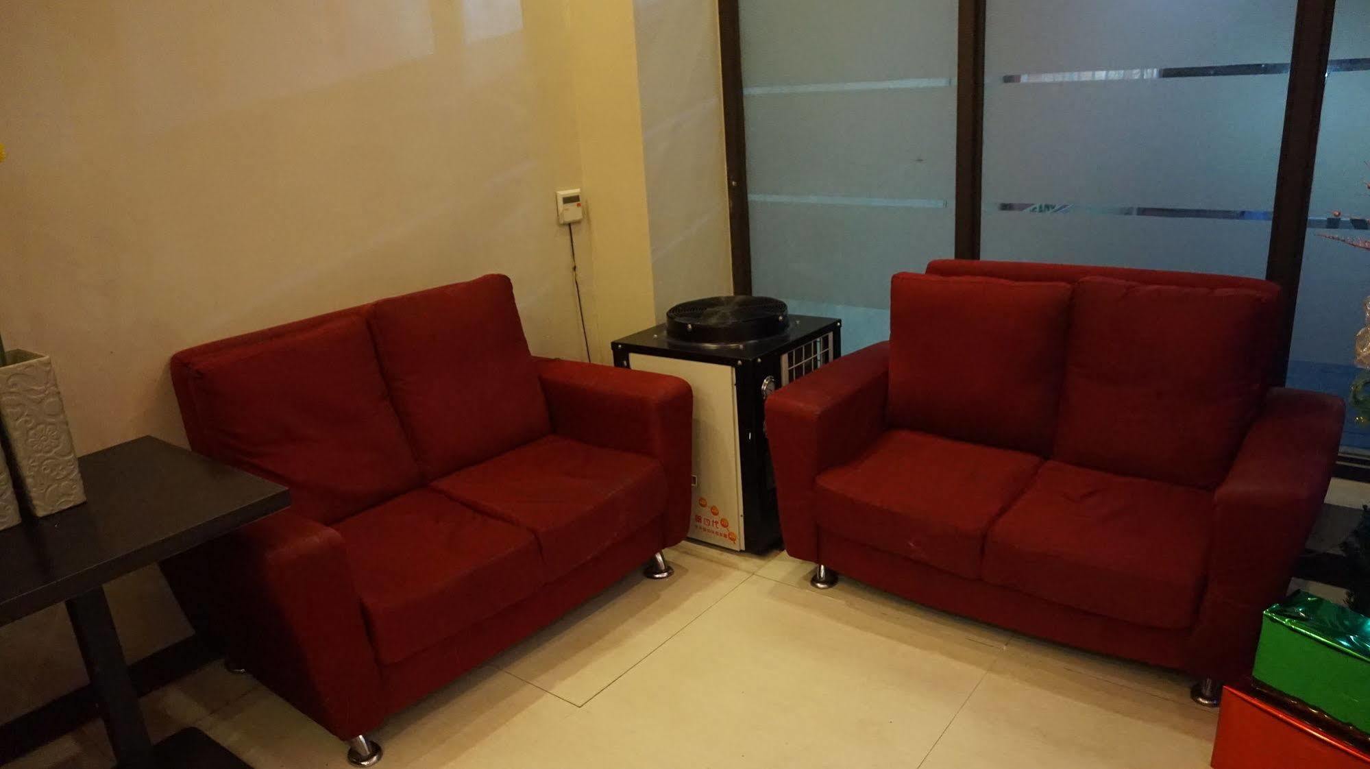 Oyo 637 Fox Hotel Quezon City Exterior foto