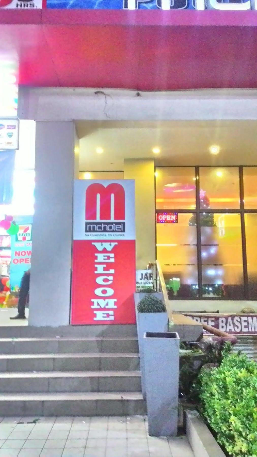 Oyo 637 Fox Hotel Quezon City Exterior foto